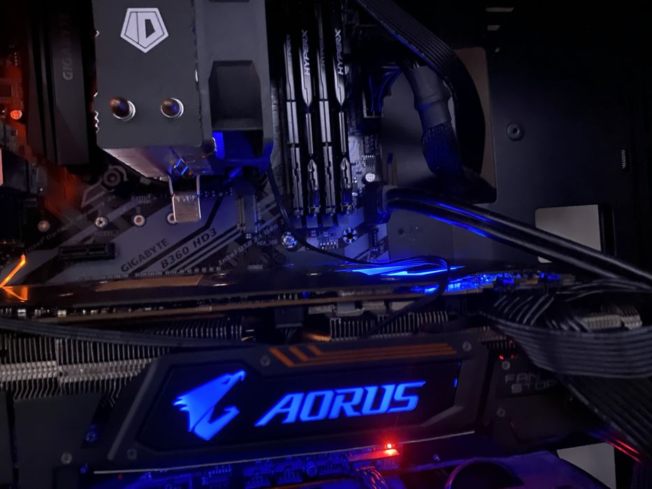 Відеокарта Gigabyte AORUS GTX 1080 Ti 11GB — повний комплект, коробка