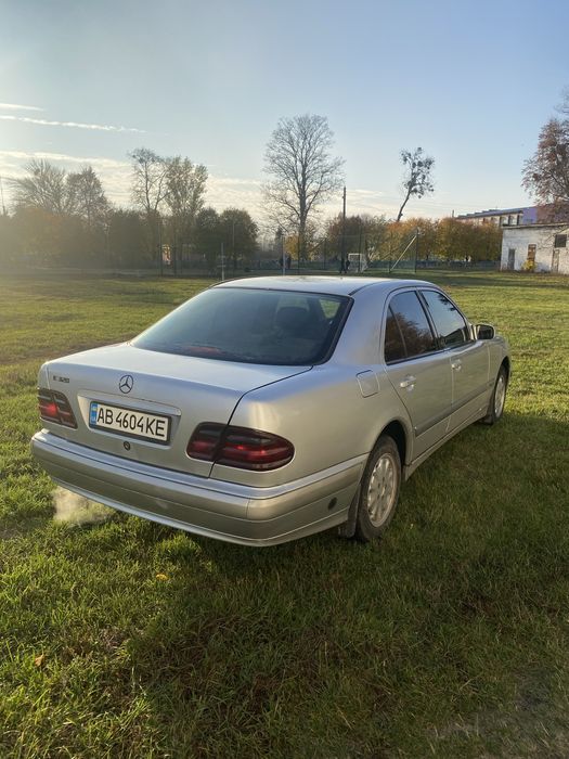 Продам mersedes e-class w210
