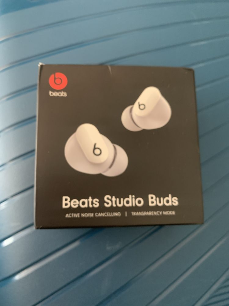 Beats Studio Buds