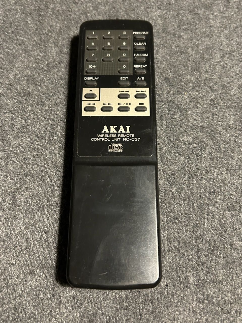 Akai RC-C37 oryginalny pilot np do Akai CD-55