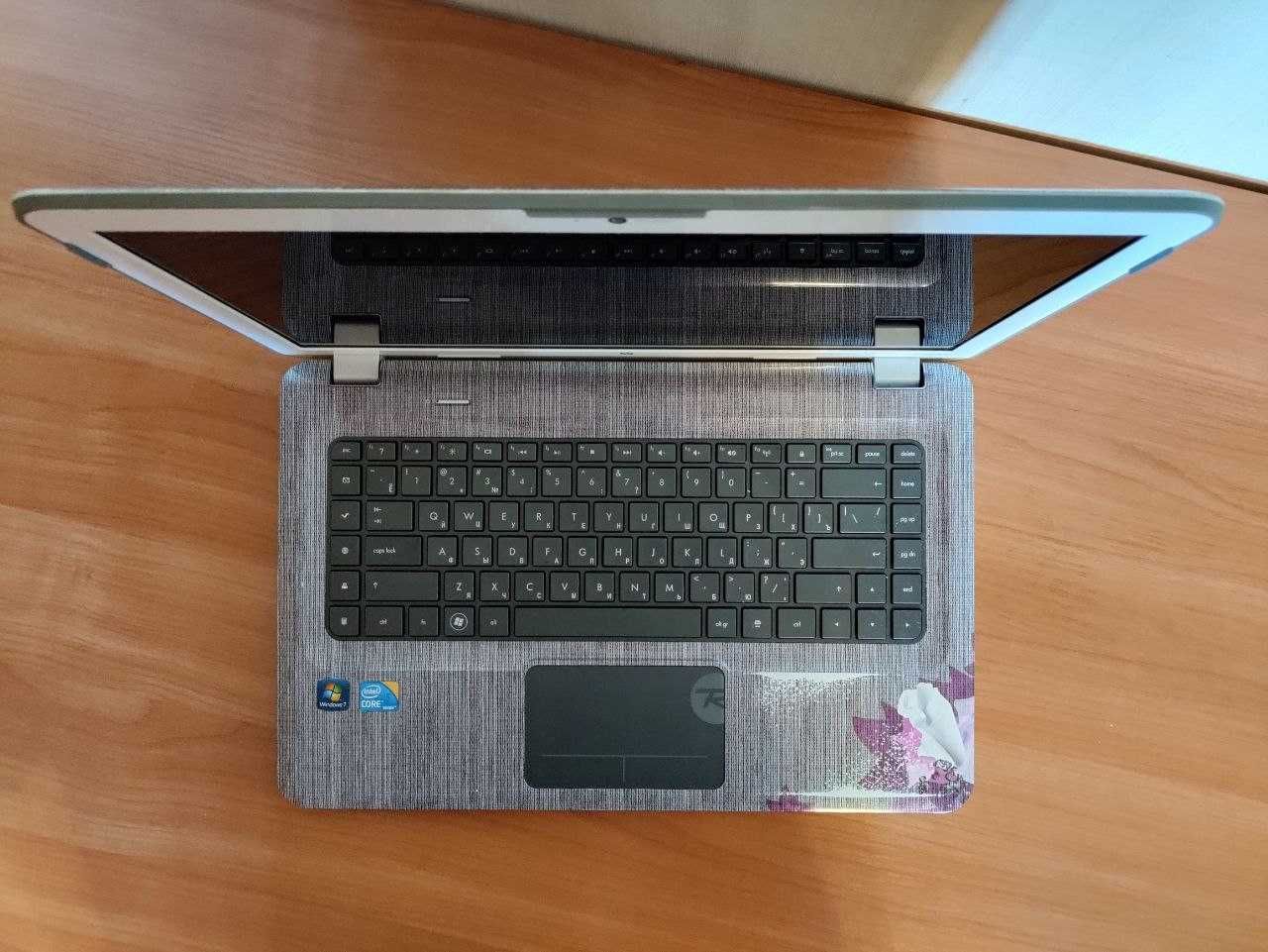 Ноутбук HP Pavilion dv6-3298er (LH732EA) Rossignol edition