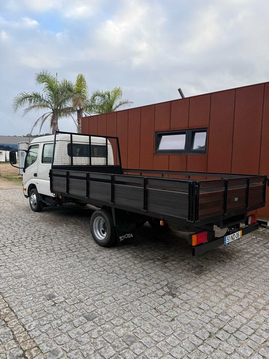 Toyota dyna cabine dupla 2012