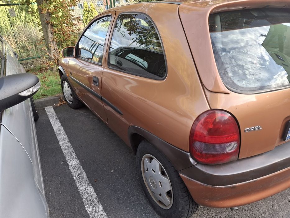 Sprzedam Opel Corsą 1,2 automatyczna skrzynia biegow