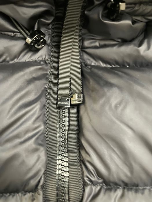 Пуховик Moncler розмір 2