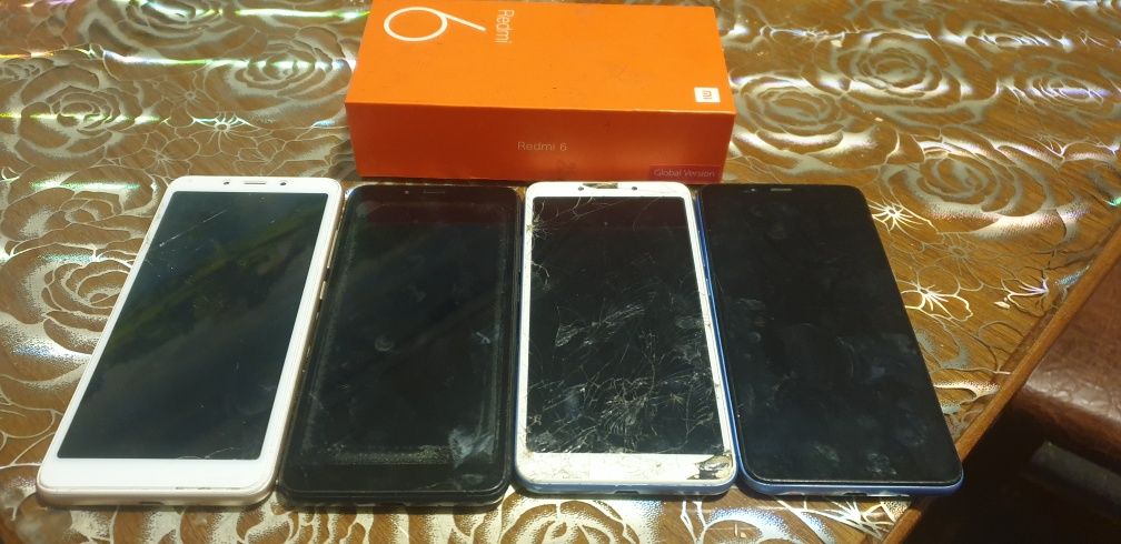 Лот Redmi 6 на запчасти