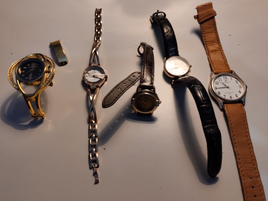 Zestaw zegarków różne