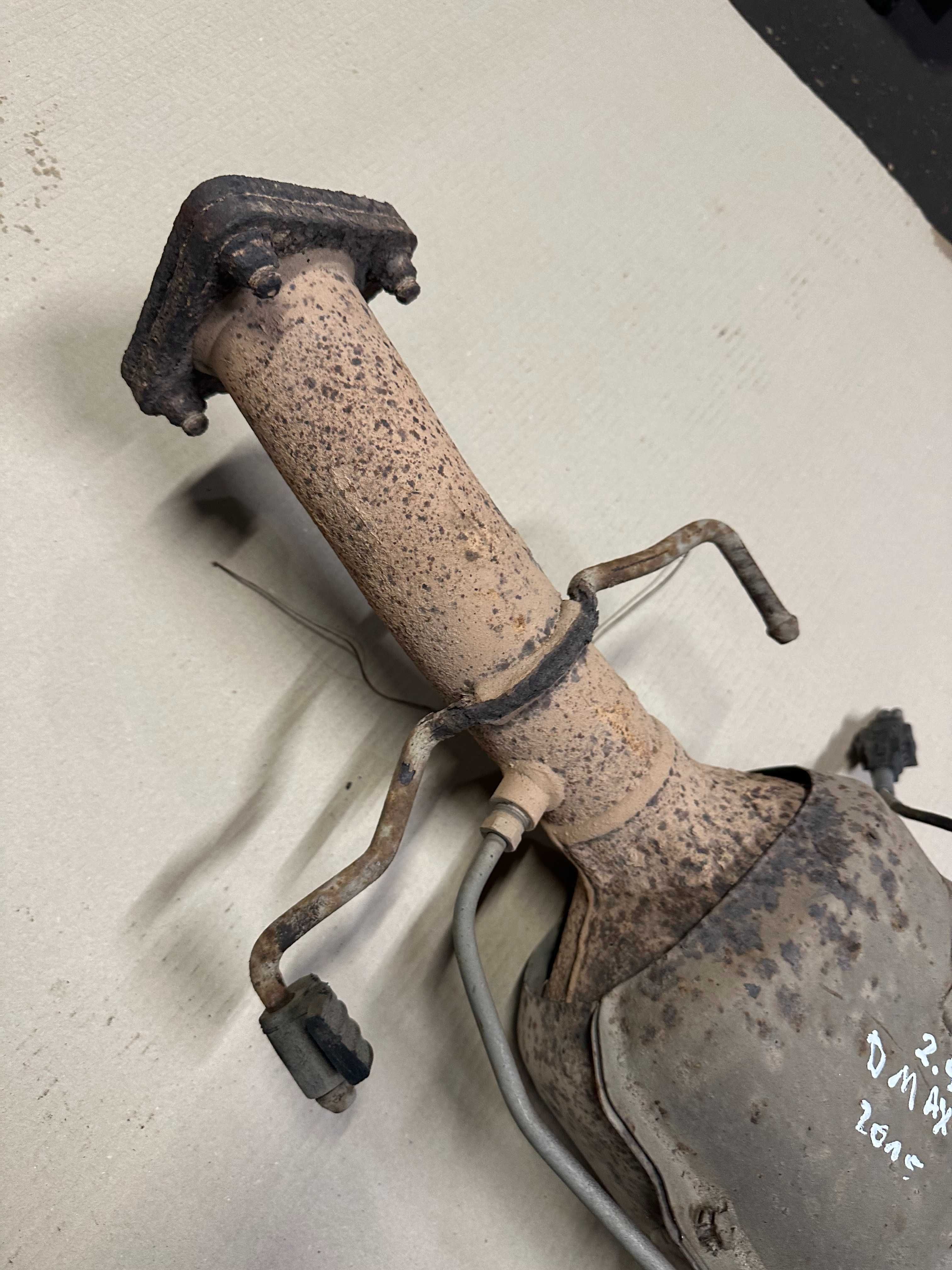 Isuzu D-Max II 11-19 2.5 Biturbo Katalizator DPF