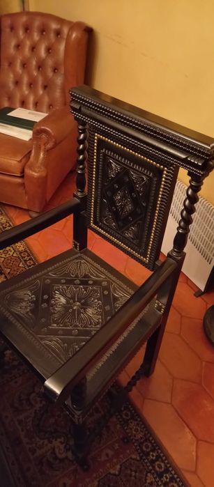 Mobília escritório  Torcidos e Tremidos