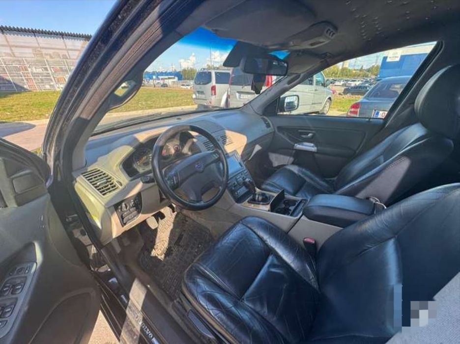 Volvo XC 90 2.4 дизель механіка повний привід