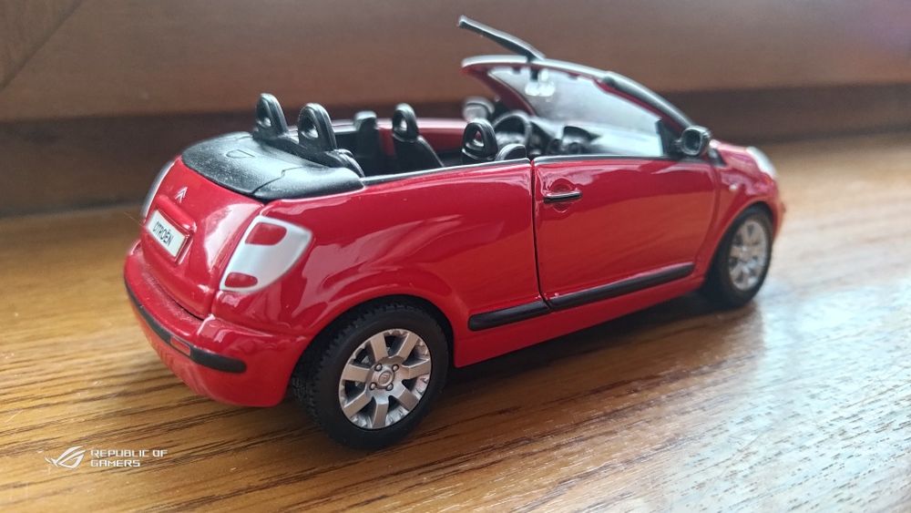 Model 1/24 - Citroen C3 Prulier Bburago
