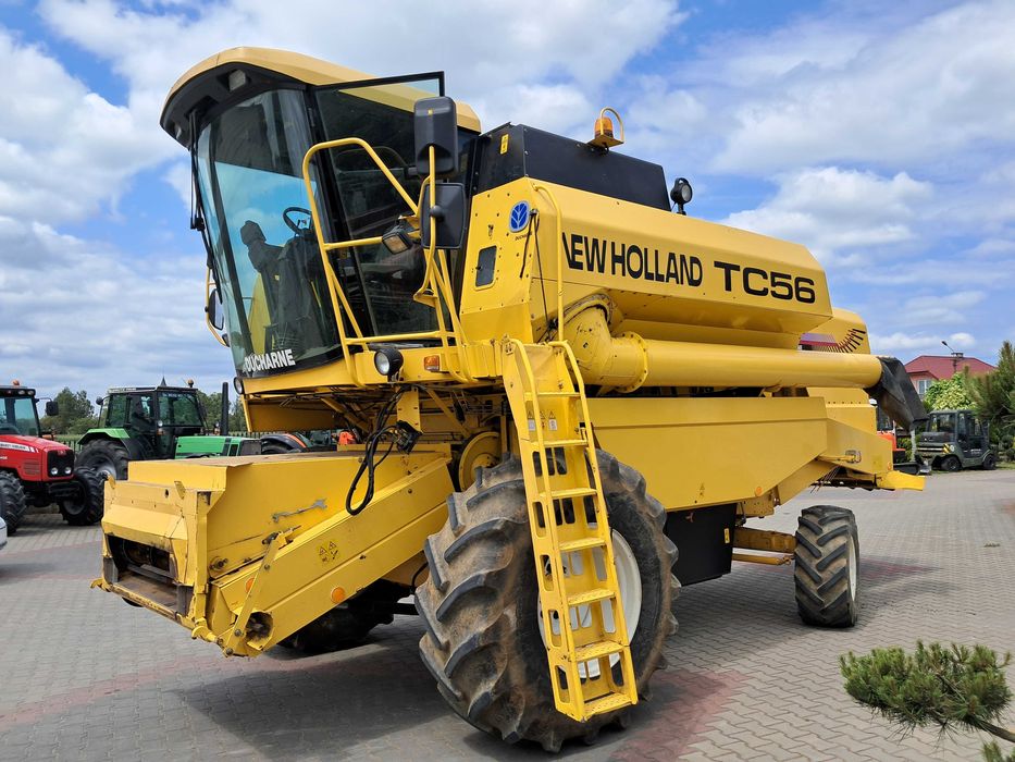 New Holland TC 56 jak nowy sprowadzony 3200 mtg 2002 rok zadbany TX