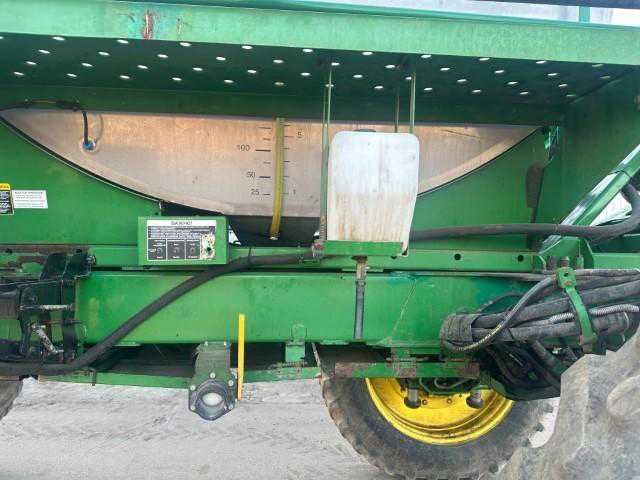 Обприскувач John Deere 4930