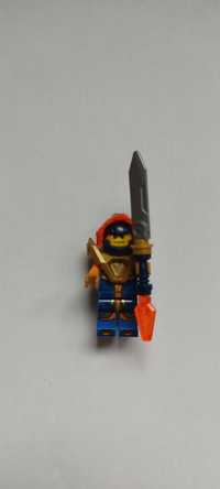 Figurka LEGO Ninjago oryginalna.
