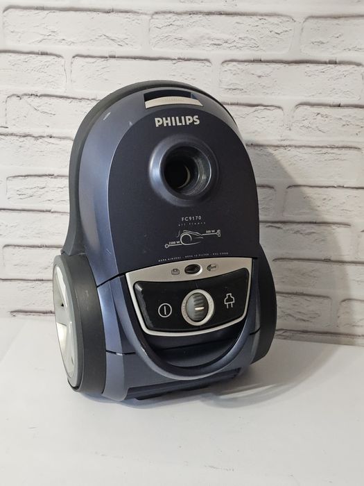 Продам пылесос Philips FS 9170/01B.