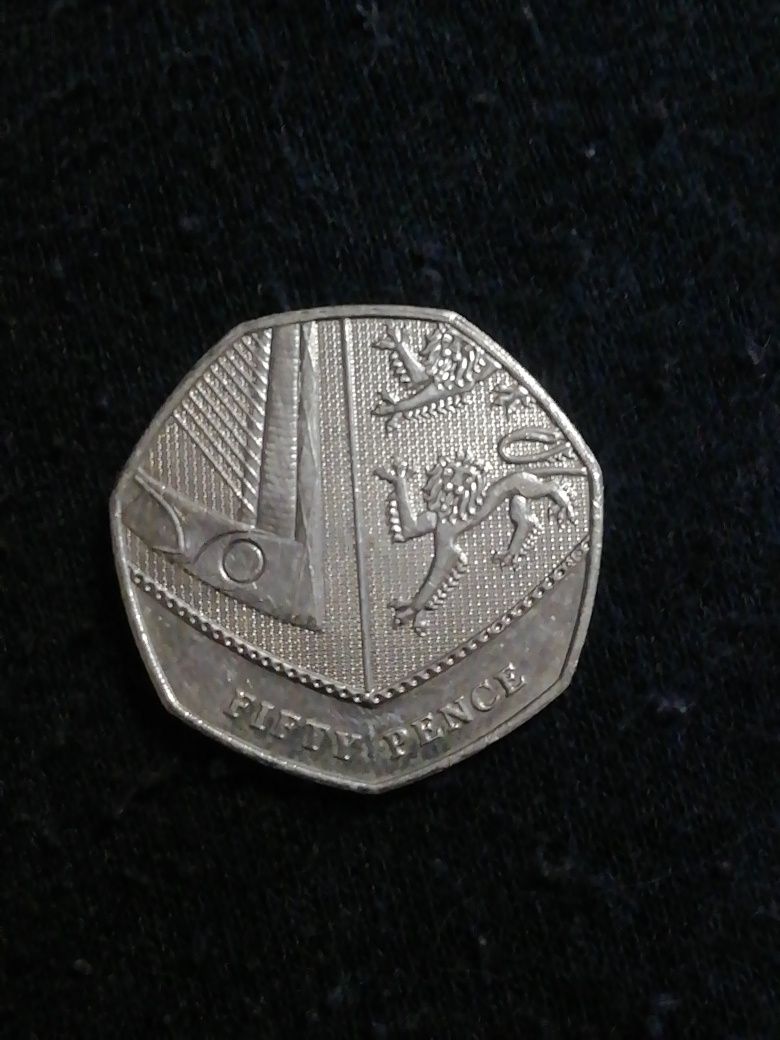 FIFTY pence Нова