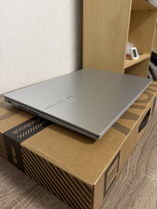 Ноутбук Asus Vivobook 16