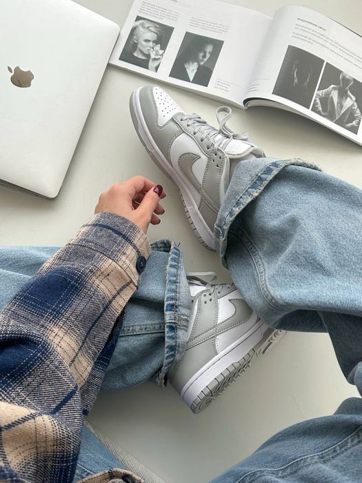 ЖИВІ ФОТО‼️ Жіночі кросівки Nike Dunk Low Leather Grey сірі найк данки
