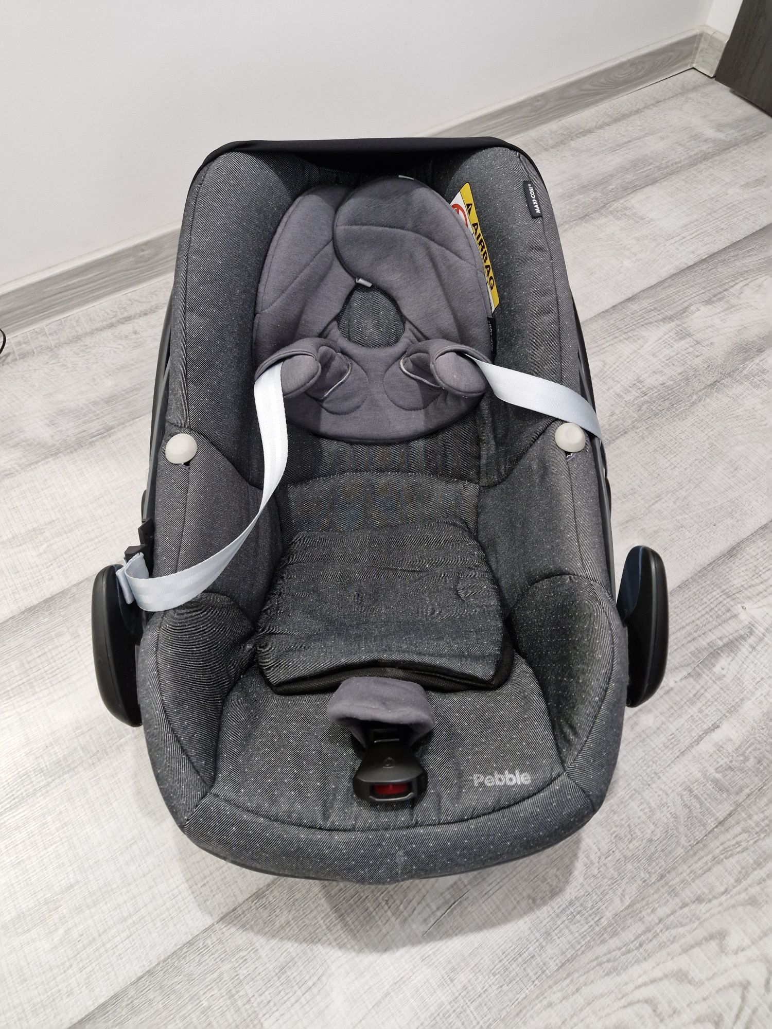 Продам автокрісло Maxi Cosi 0-13 кг