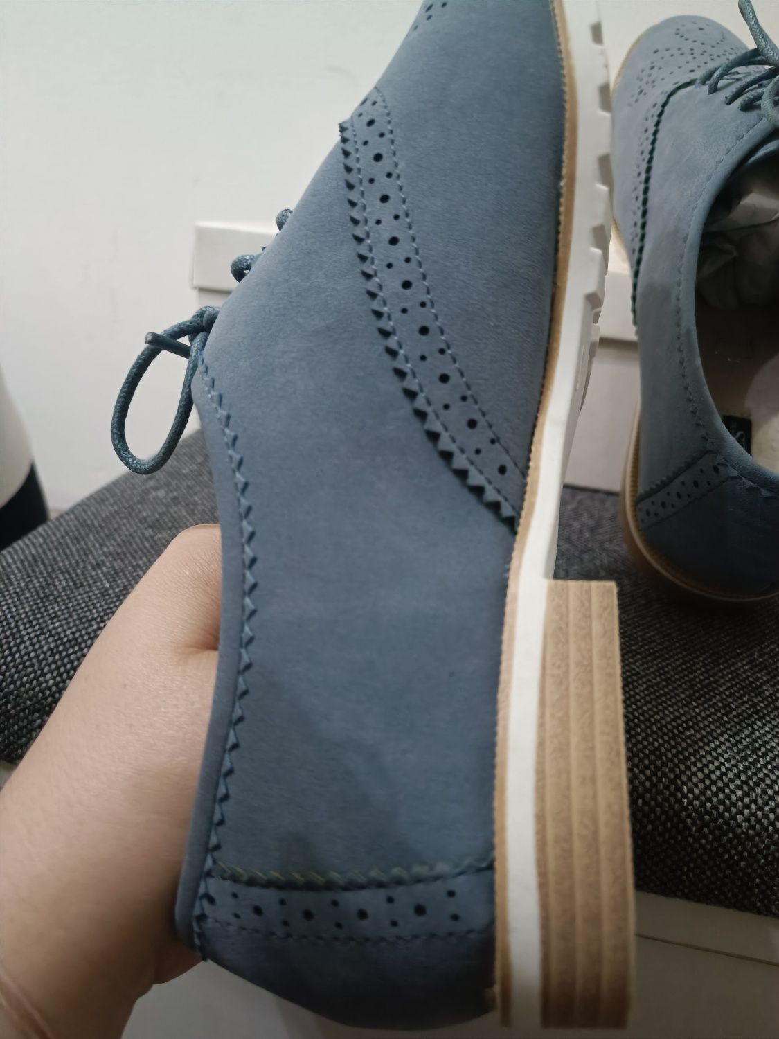 Piękne buty jezzówki niebieskie rozmiar 41