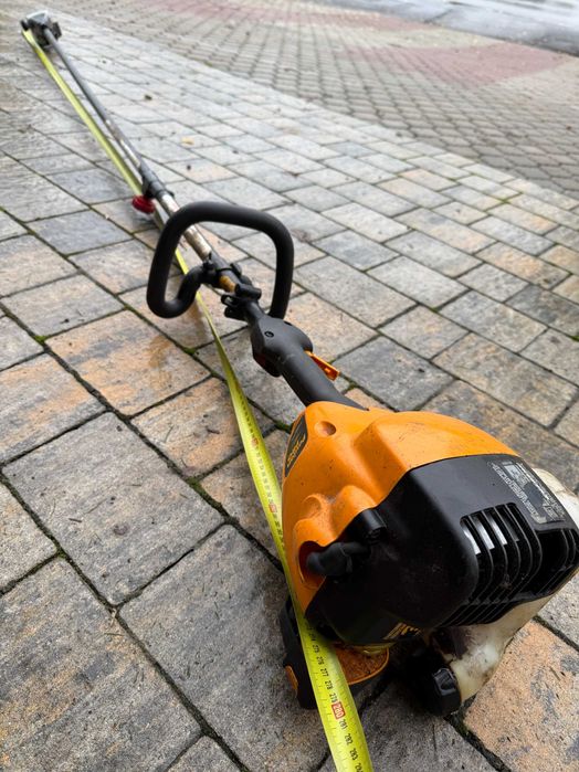 Spalinowa piła łańcuchowa na wysięgniku Poulan PRO - Podkrzesywarka