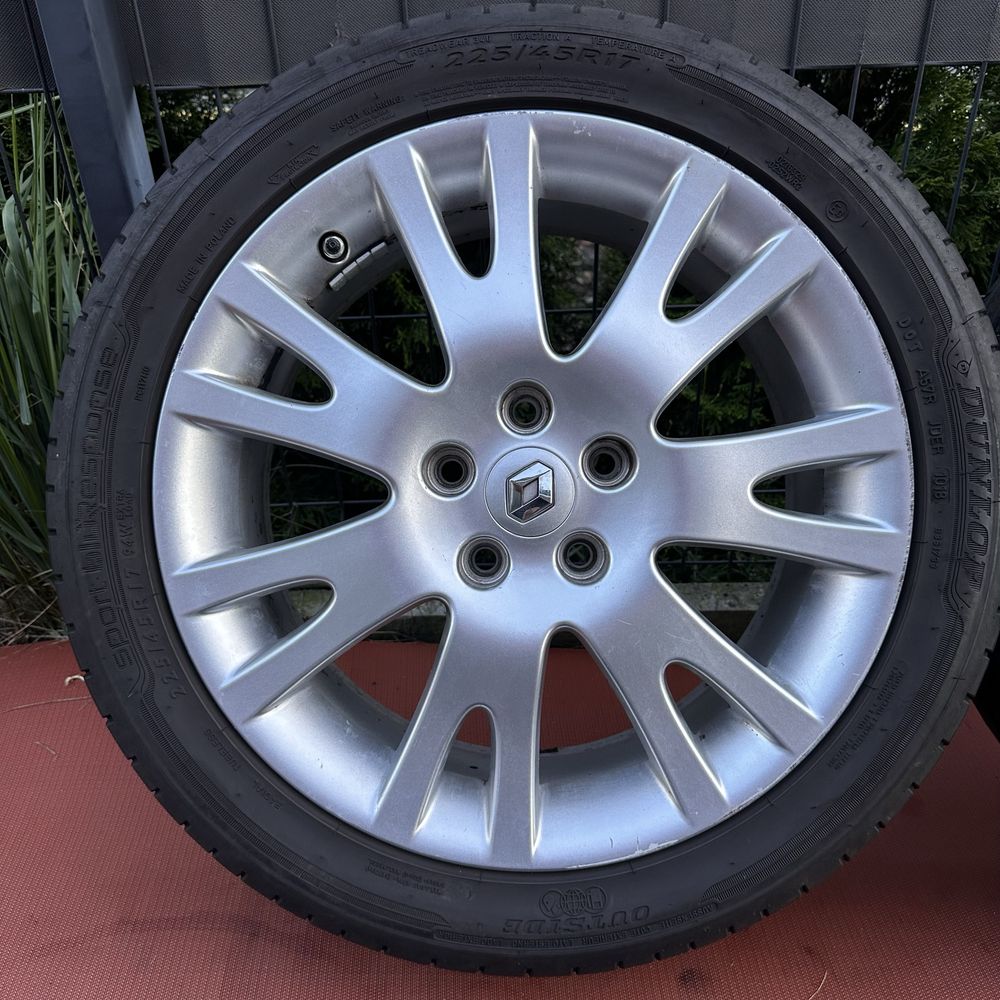 Oryginalne alufelgi 17 Renault z czujnikami ciśnienia 7x17 5x108 wysył
