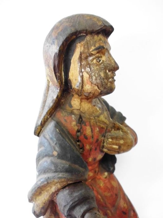 antiga escultura Nossa Senhora das Dores em madeira policromada