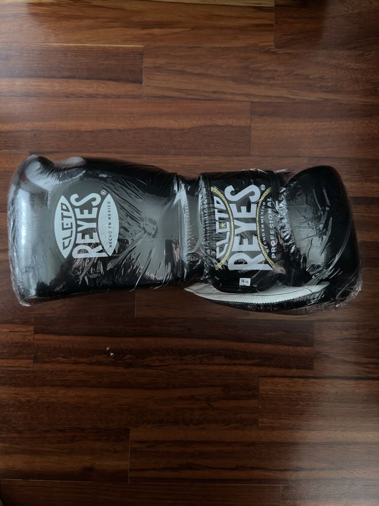 Luvas de Boxe Cleto Reyes 14oz