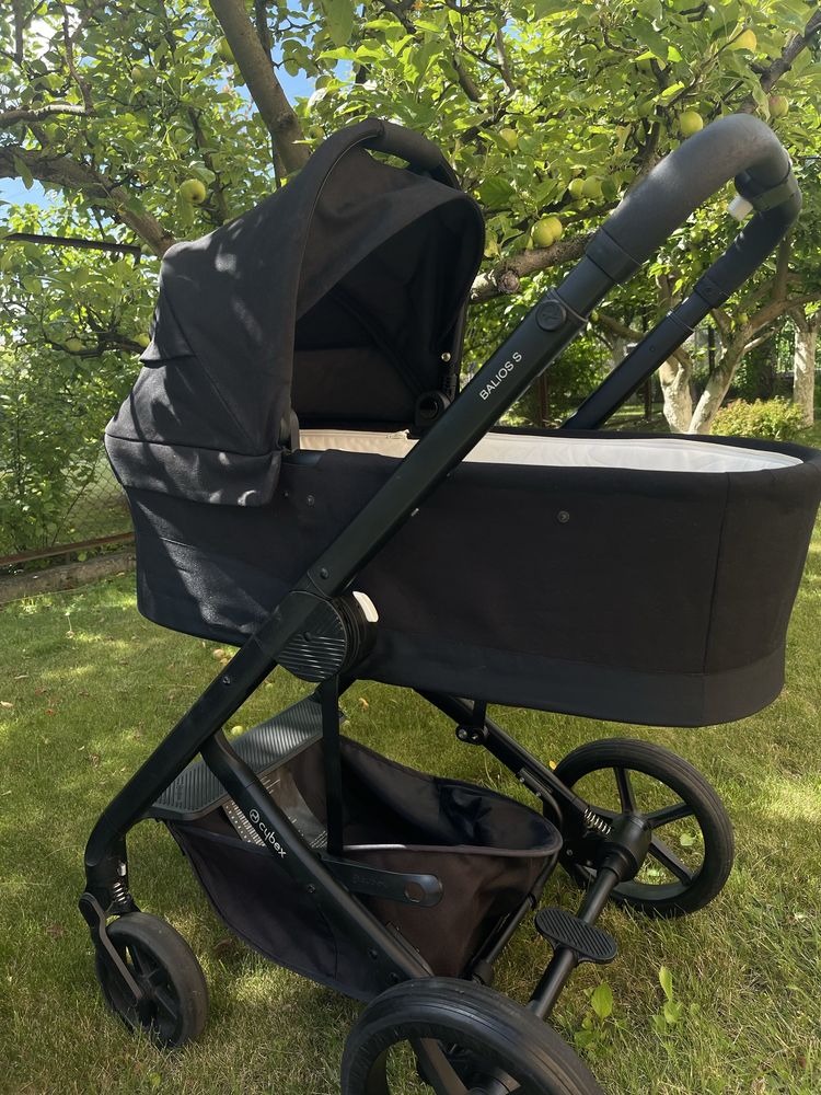 Cybex Balios S 2 B 1  2022 року