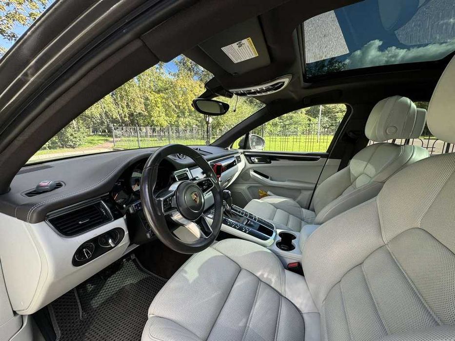 Macan 2015, на белом салоне, машина супер luxury