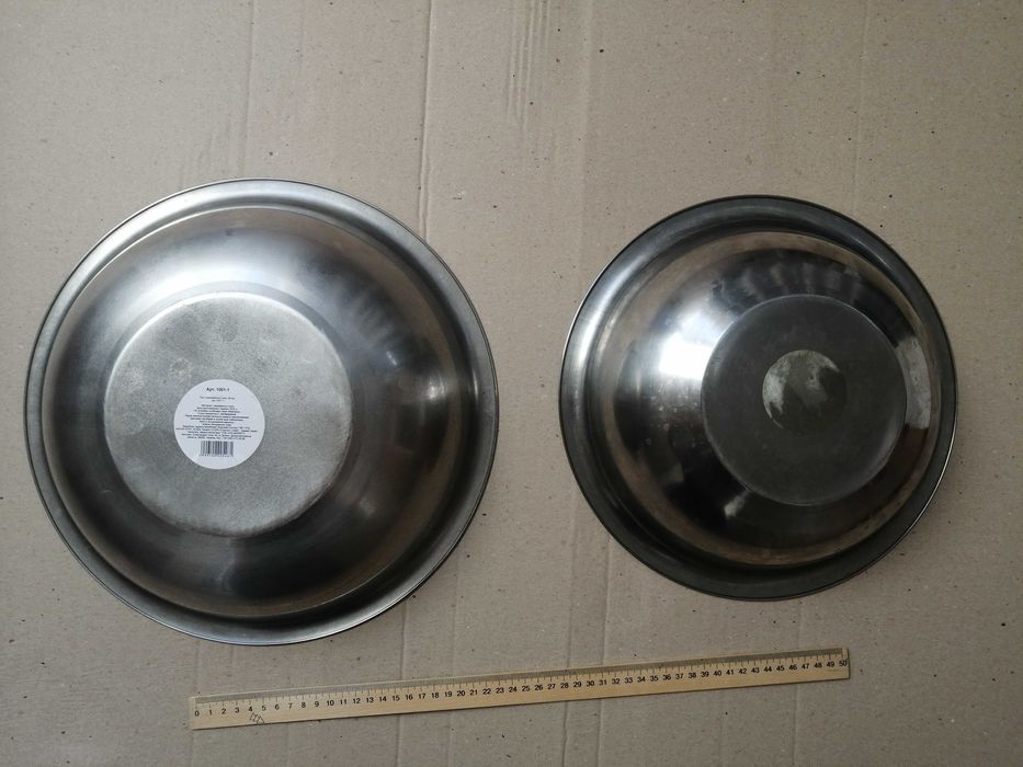 Для пищевых продуктов миска 36 см и 32 см Новые. Не использовали