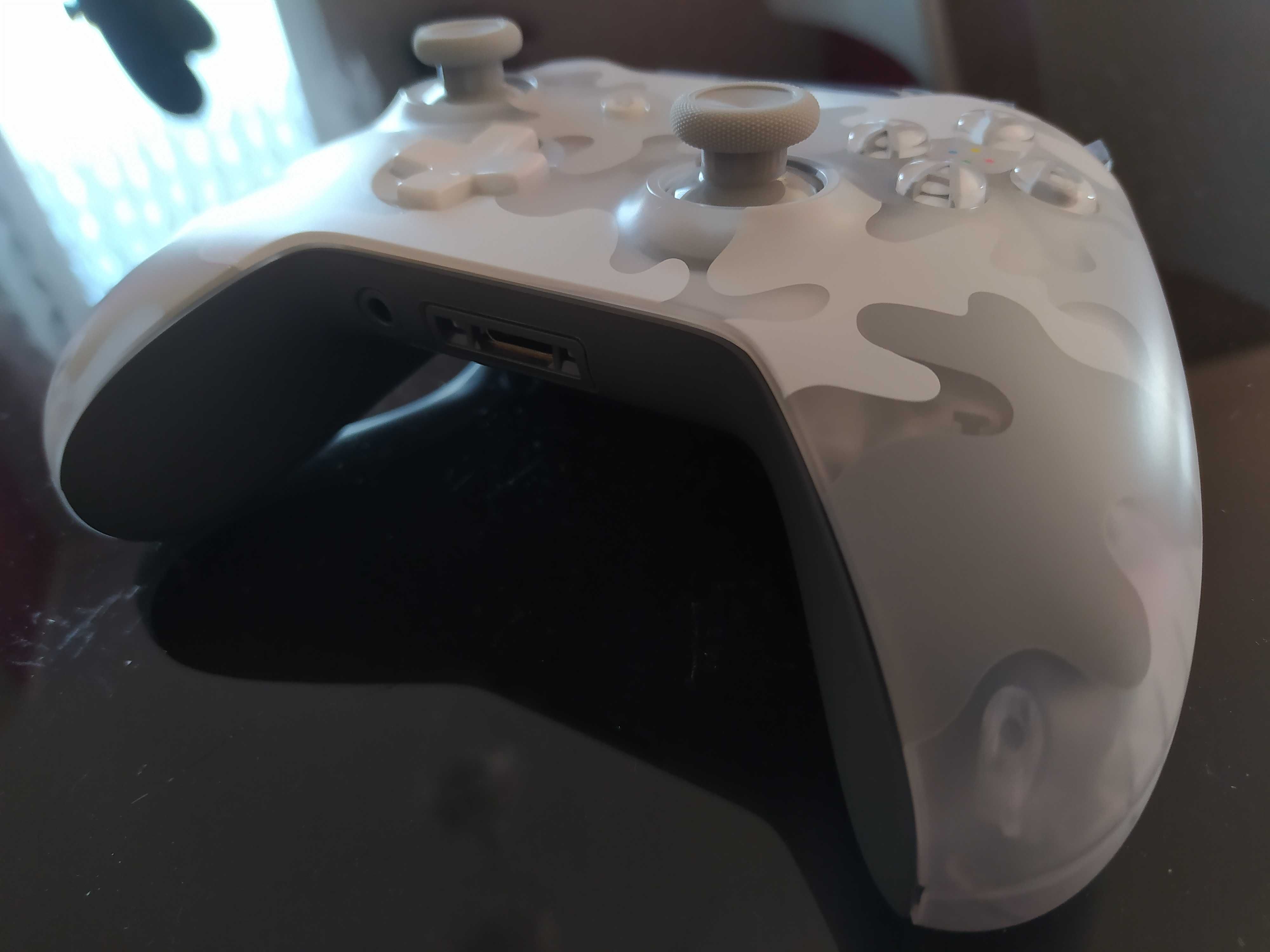 Pad od Xbox One X S Arctic Camo w pełni sprawny oryginał Nowy