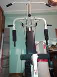 Maquina de treino multifunções