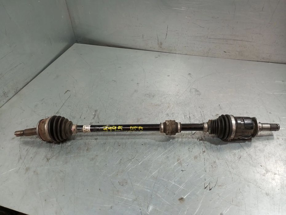 Transmissão frente direita TOYOTA Yaris Cross (MXP_)