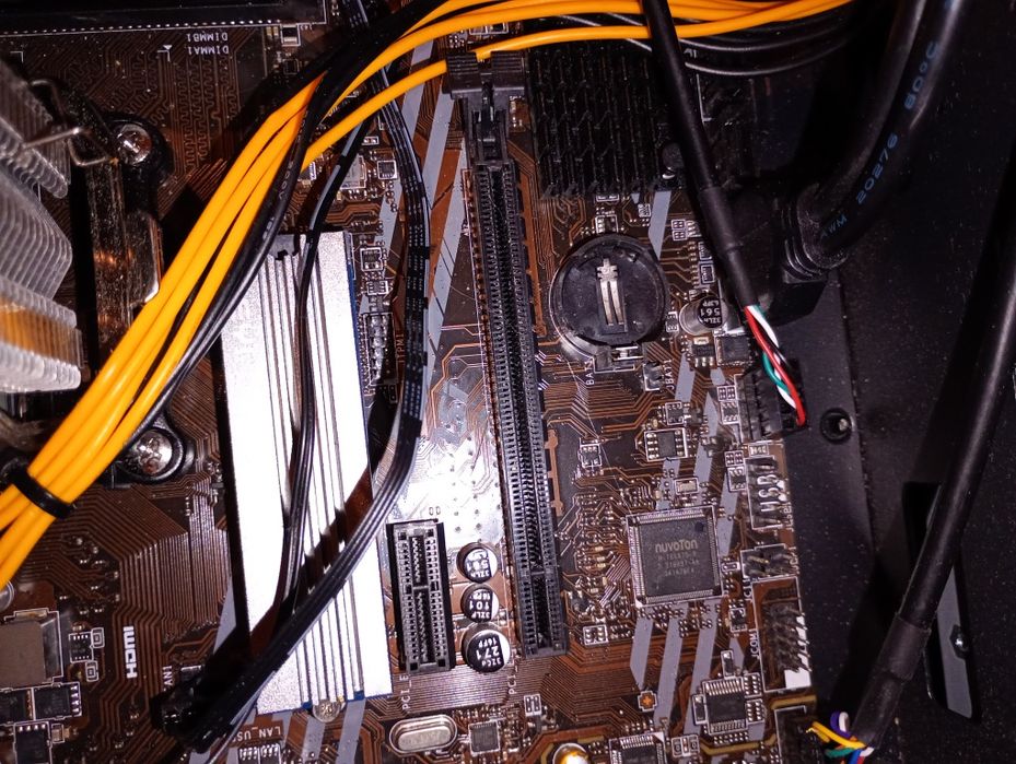 Материнська плата MSI a520 pro