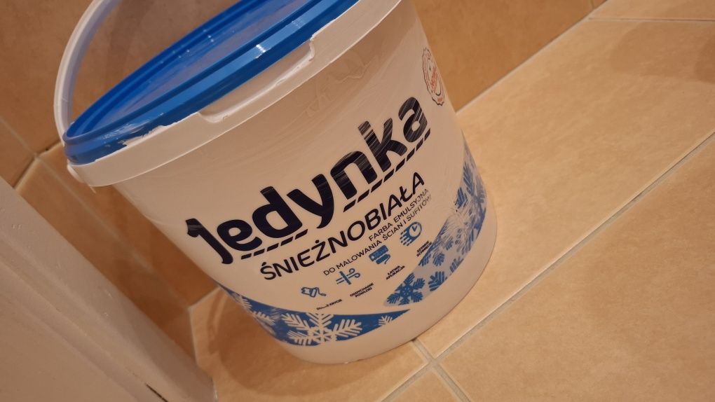 Biala Farba jedynka
