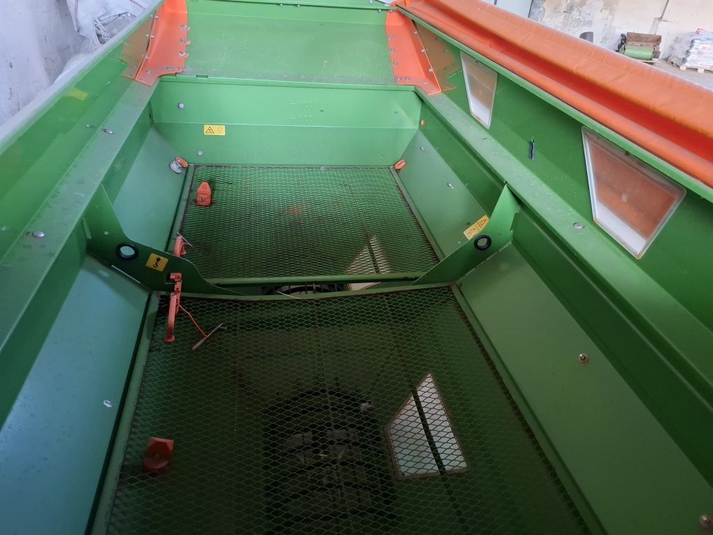 Rozsiewacz Amazone ZAM 1501 poj 2500l