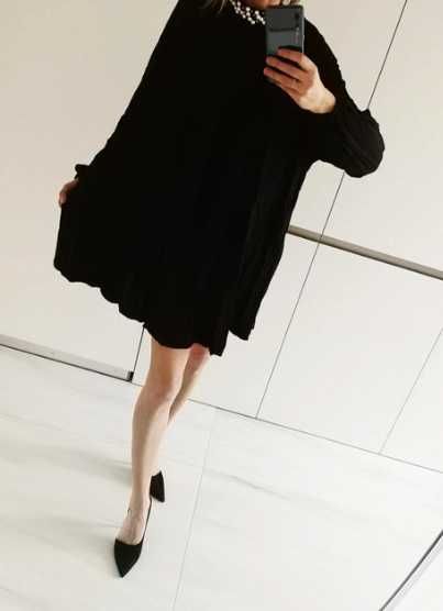 czarna klasyczna sukienka