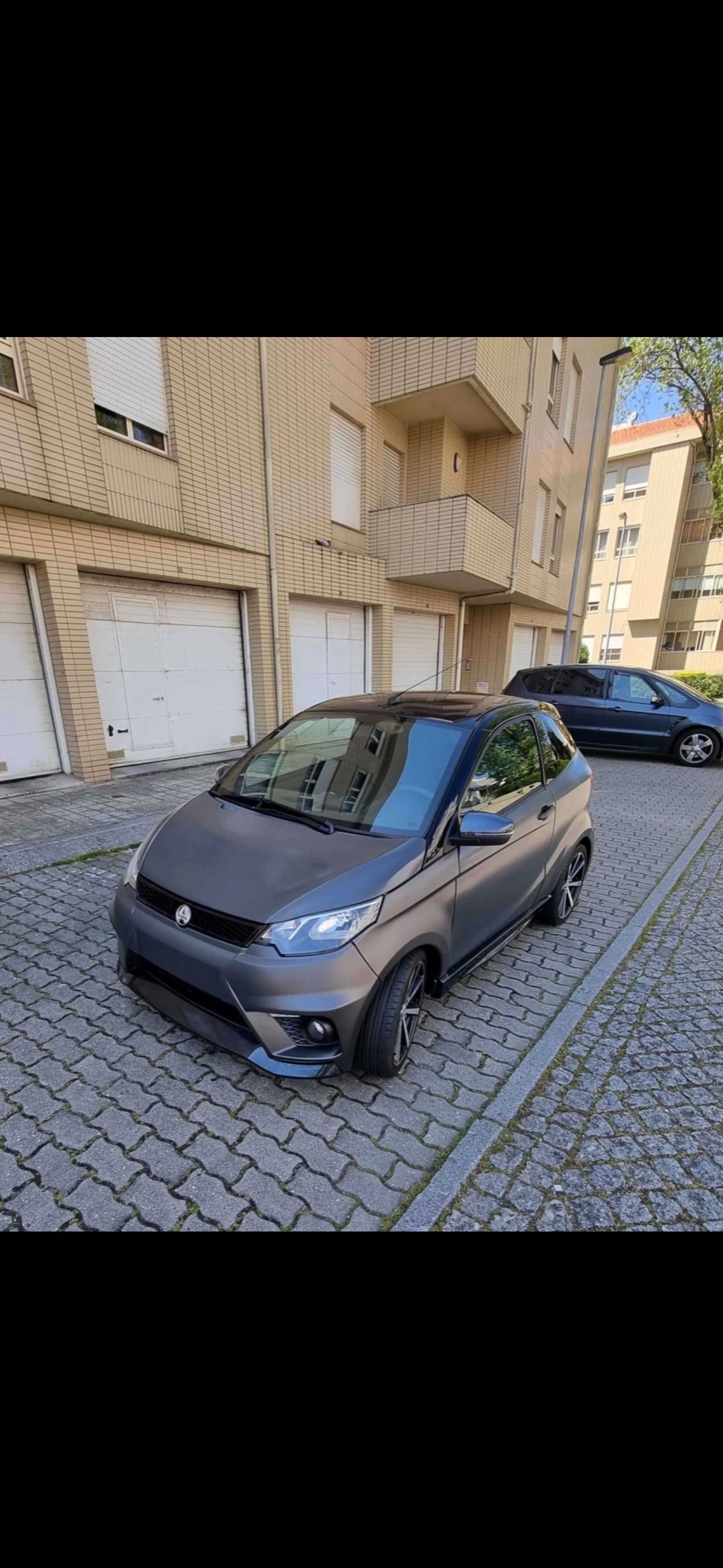 Aixam 2107 como novo