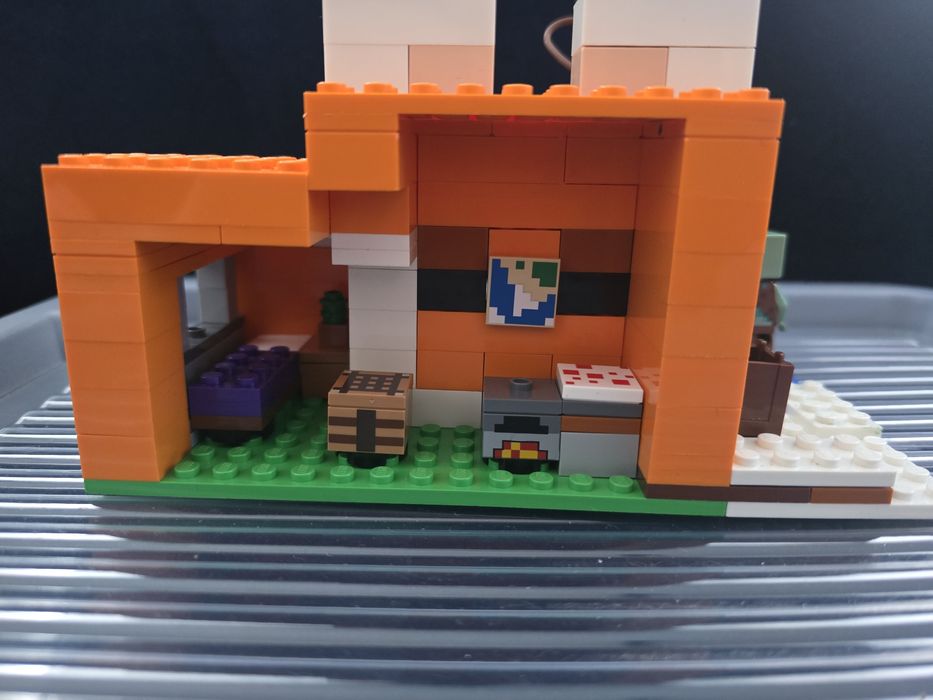 Lego minecraft 21178 - Siedlisko lisów