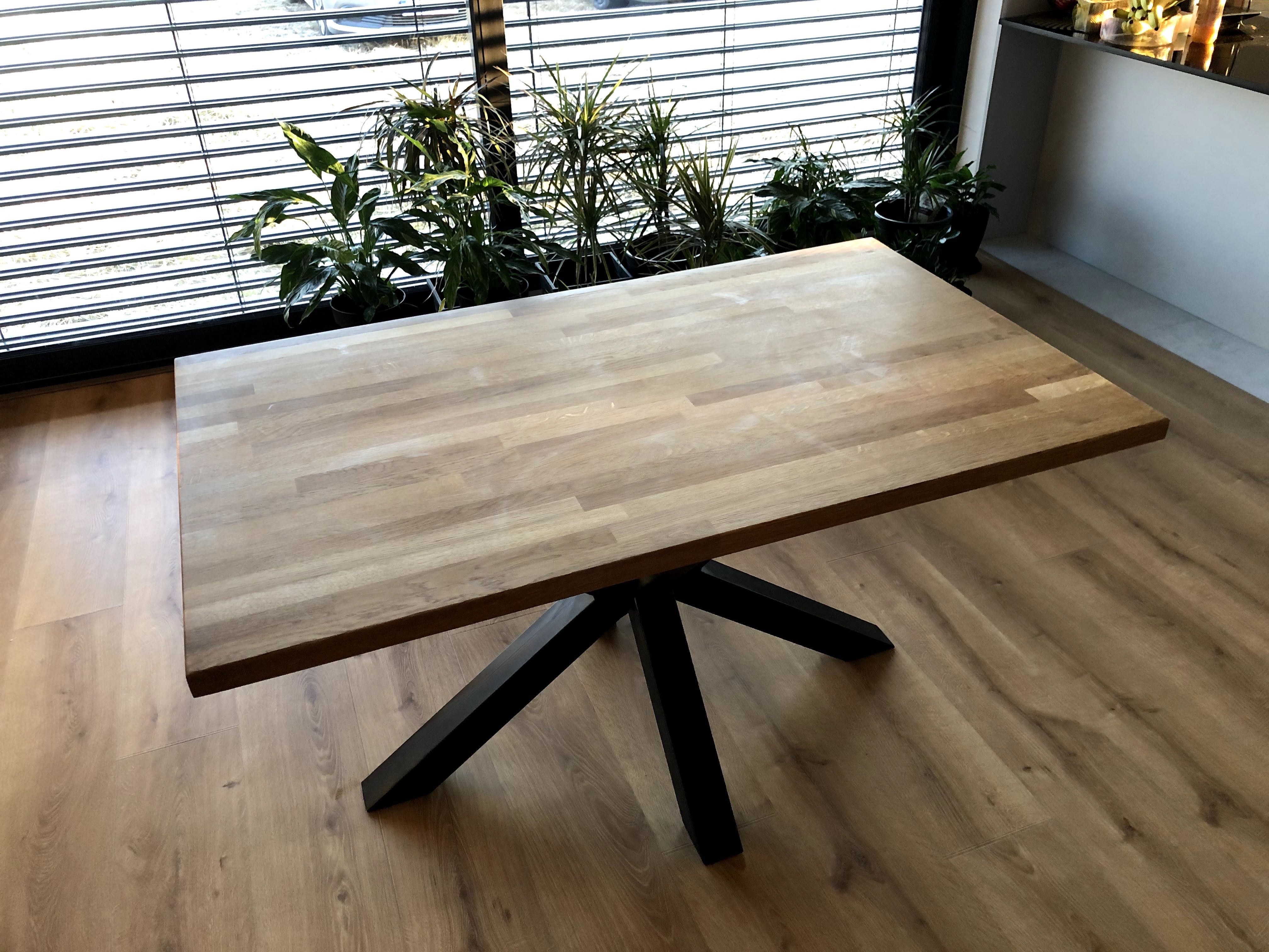 Sprzedam stół dębowy do jadalni 150 cm x 90 cm