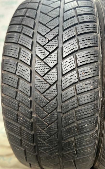 Скад шин б/в. 235/45 R19 Vredestein Wintrac Pro