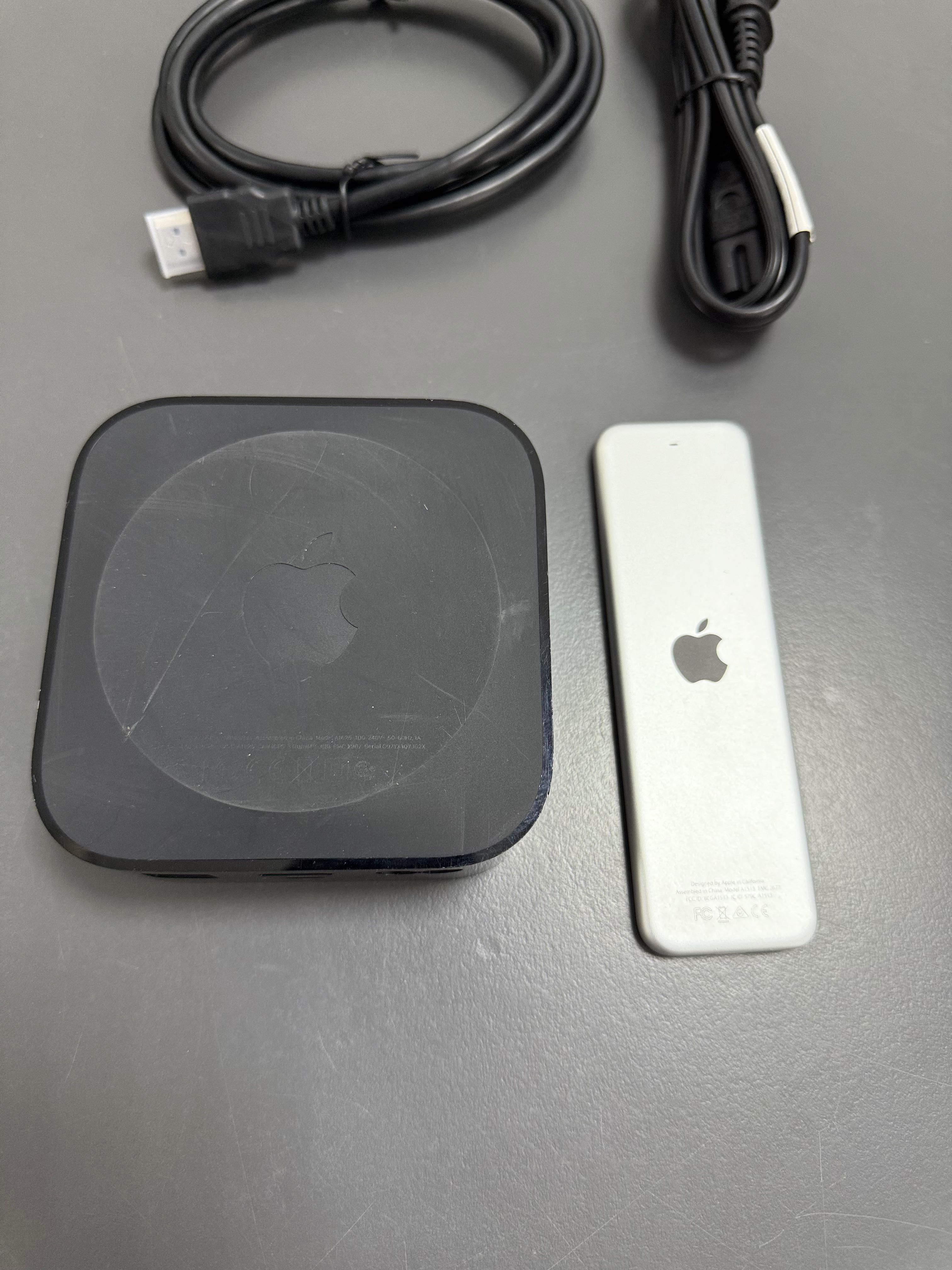 ТВ приставка Apple TV 4 32gb а1625