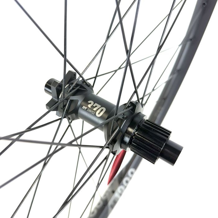 Kola DT Swiss 29 M1900 IS 370 SP BOOST na 3 zapadki NOWE