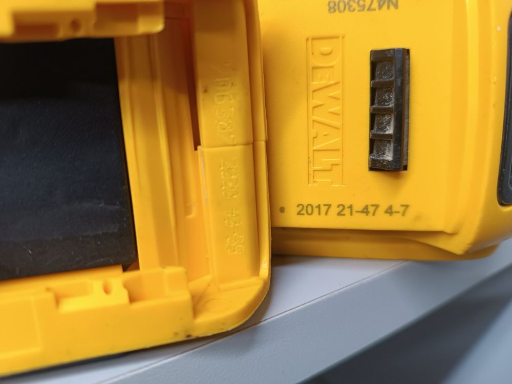 Dewalt DCD 776 шуруповерт з ударом деволт