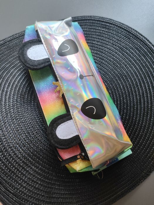 Piórnik saszetka błyszczący różne modele