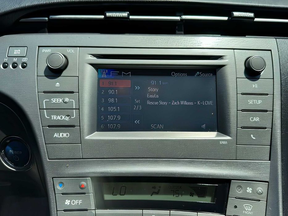 Toyota Prius      2014