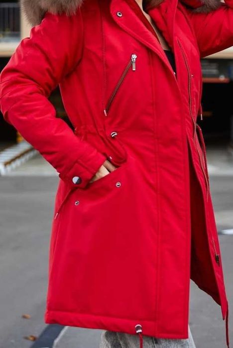 Парка зимова. Хутро блюфрост(песець). Розмір 40