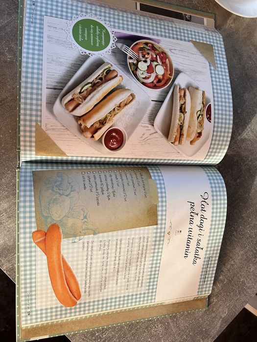 Rodzinna książka kucharska Kuroniów Domowe Smaki