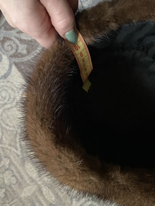 Продам норкову шапку