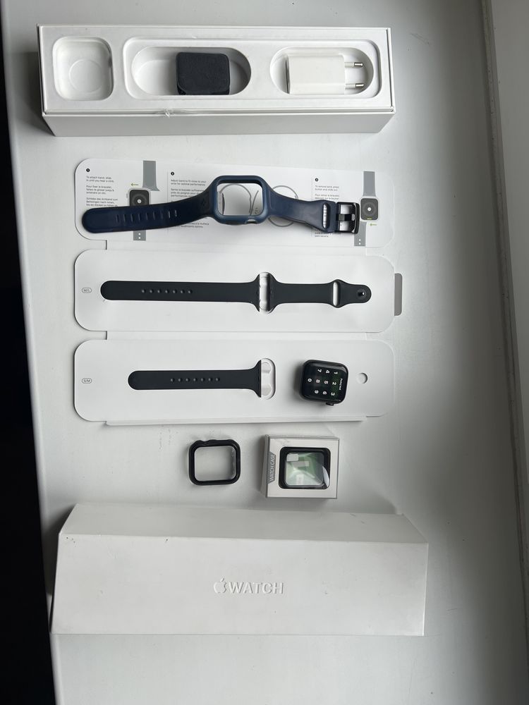 Apple watch 5 44mm SPACE GREY